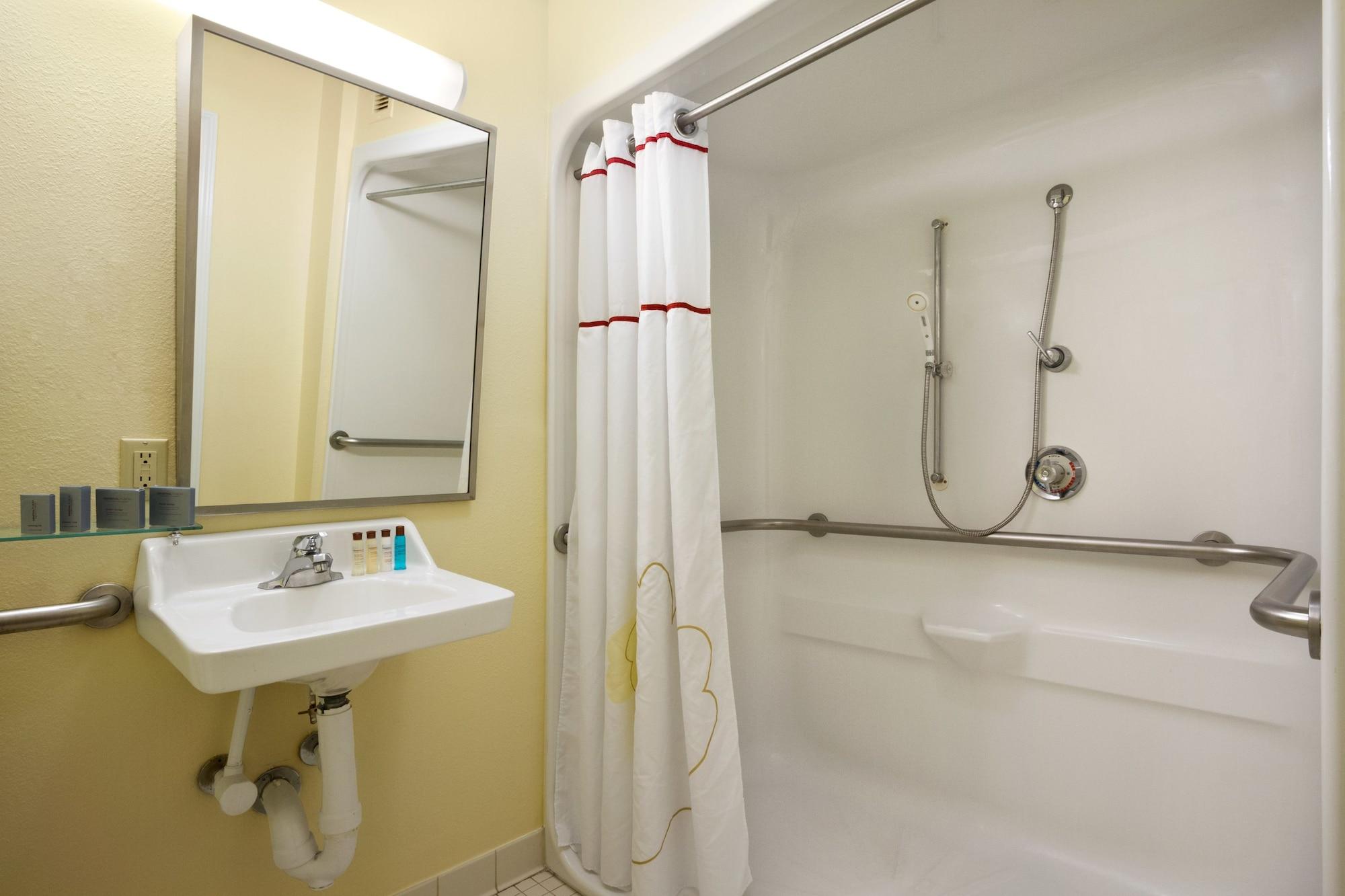 Mainstay Suites Salt Lake City Fort Union Мидвейл Экстерьер фото