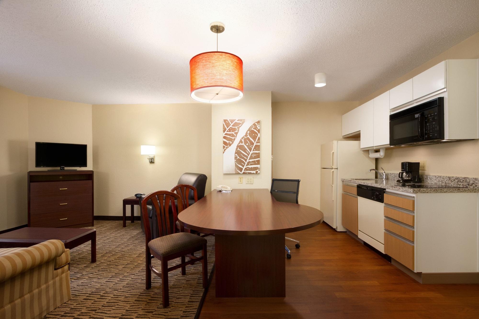 Mainstay Suites Salt Lake City Fort Union Мидвейл Экстерьер фото