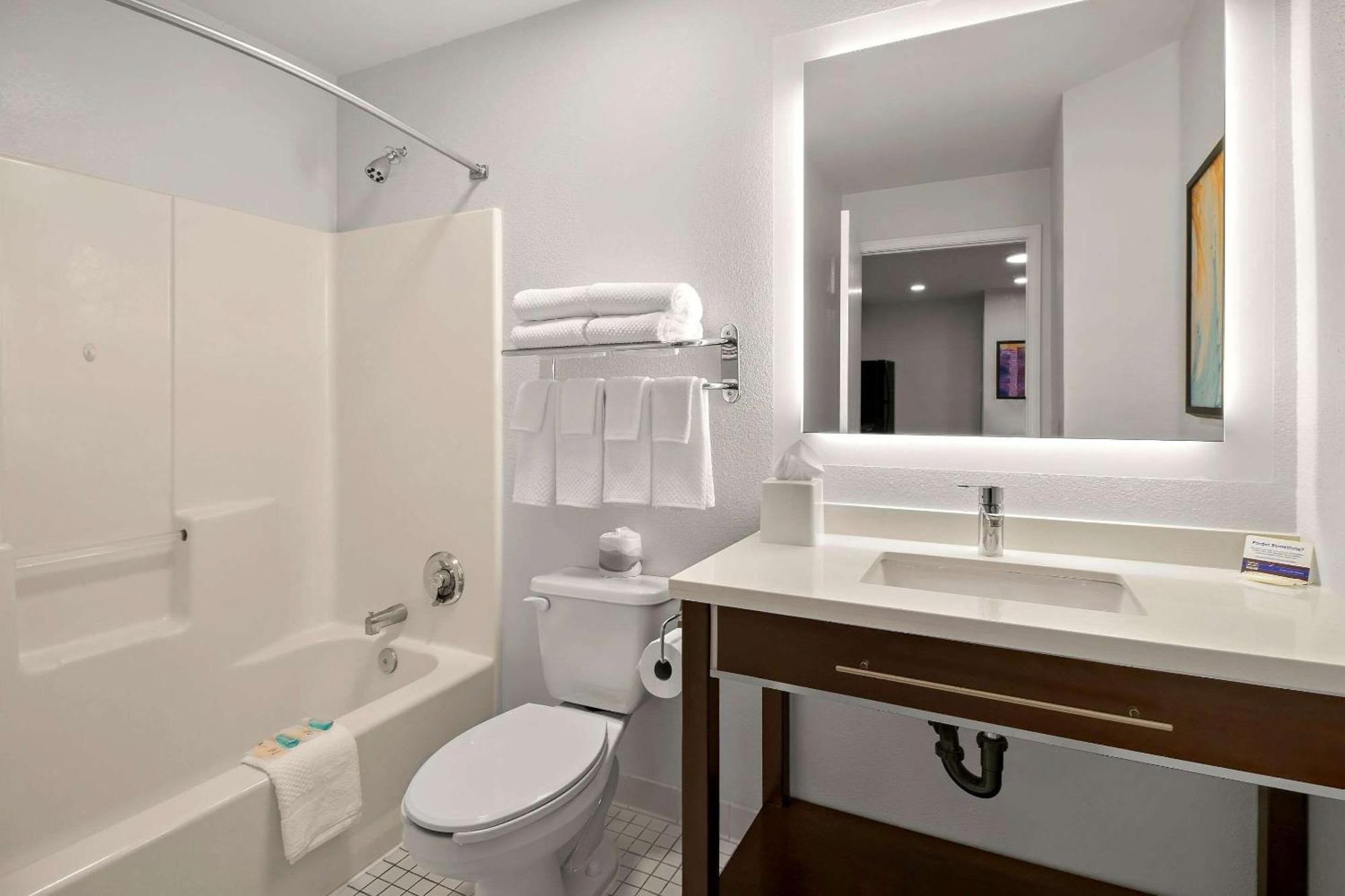 Mainstay Suites Salt Lake City Fort Union Мидвейл Экстерьер фото