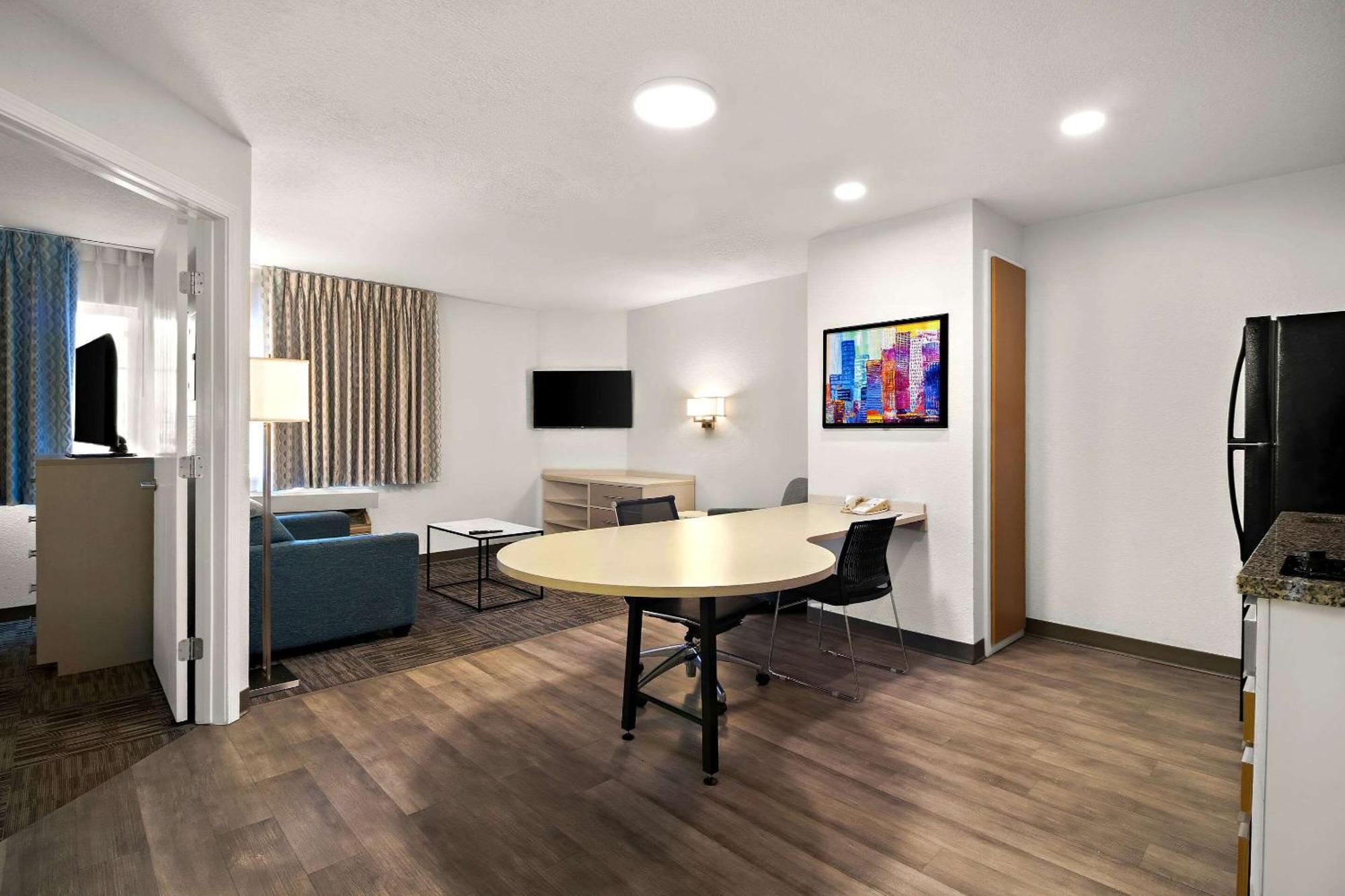 Mainstay Suites Salt Lake City Fort Union Мидвейл Экстерьер фото