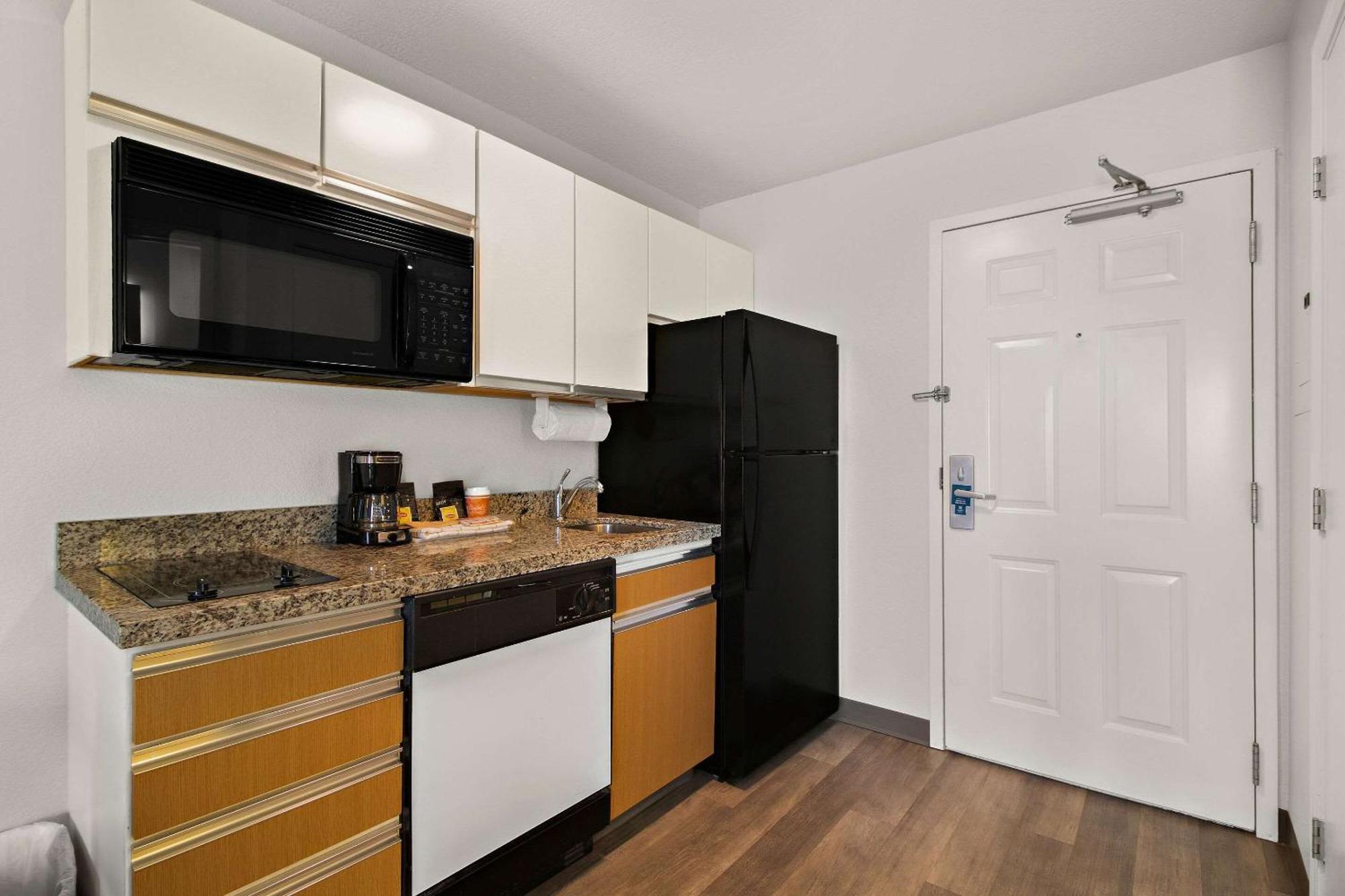Mainstay Suites Salt Lake City Fort Union Мидвейл Экстерьер фото