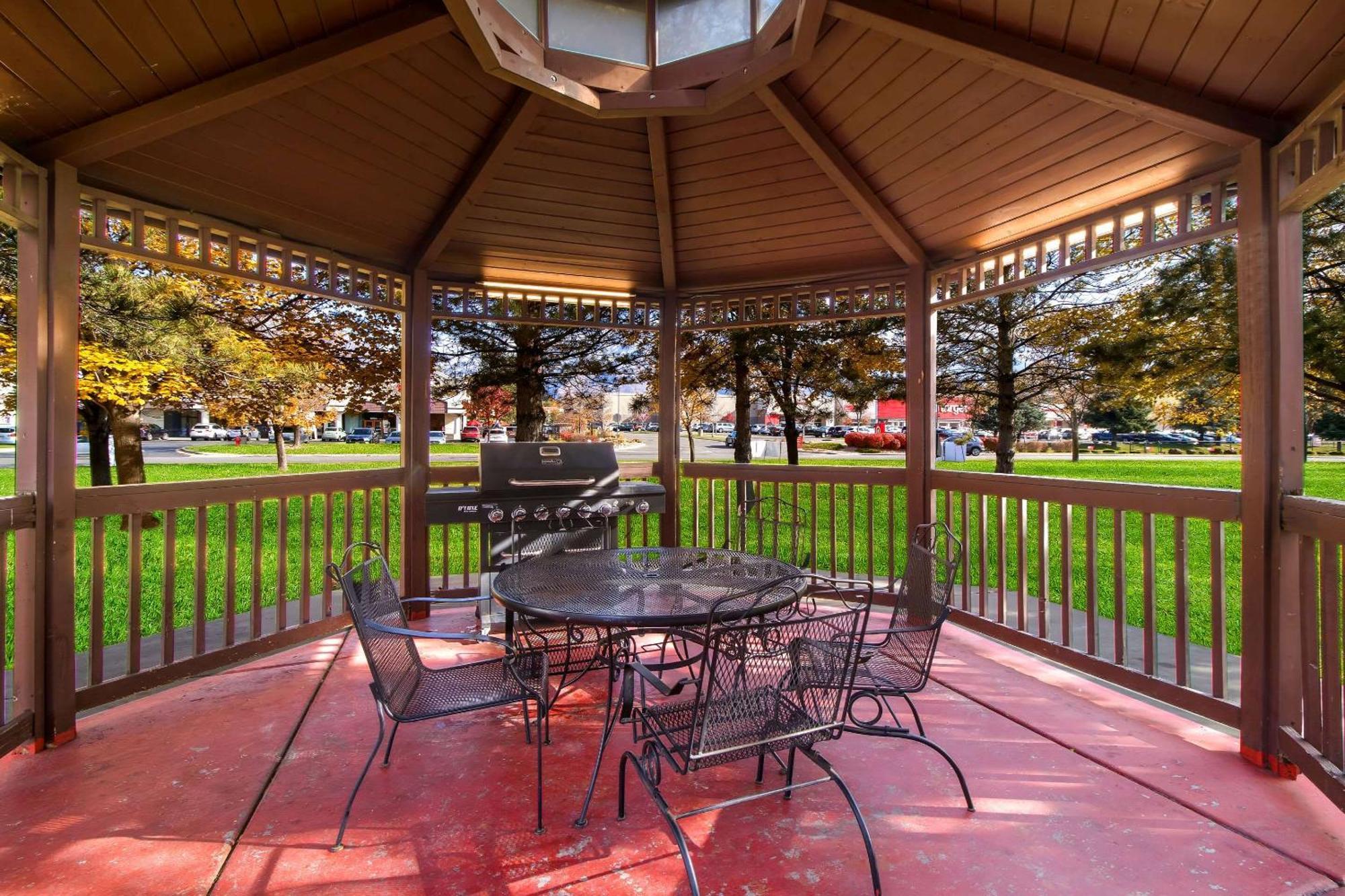 Mainstay Suites Salt Lake City Fort Union Мидвейл Экстерьер фото