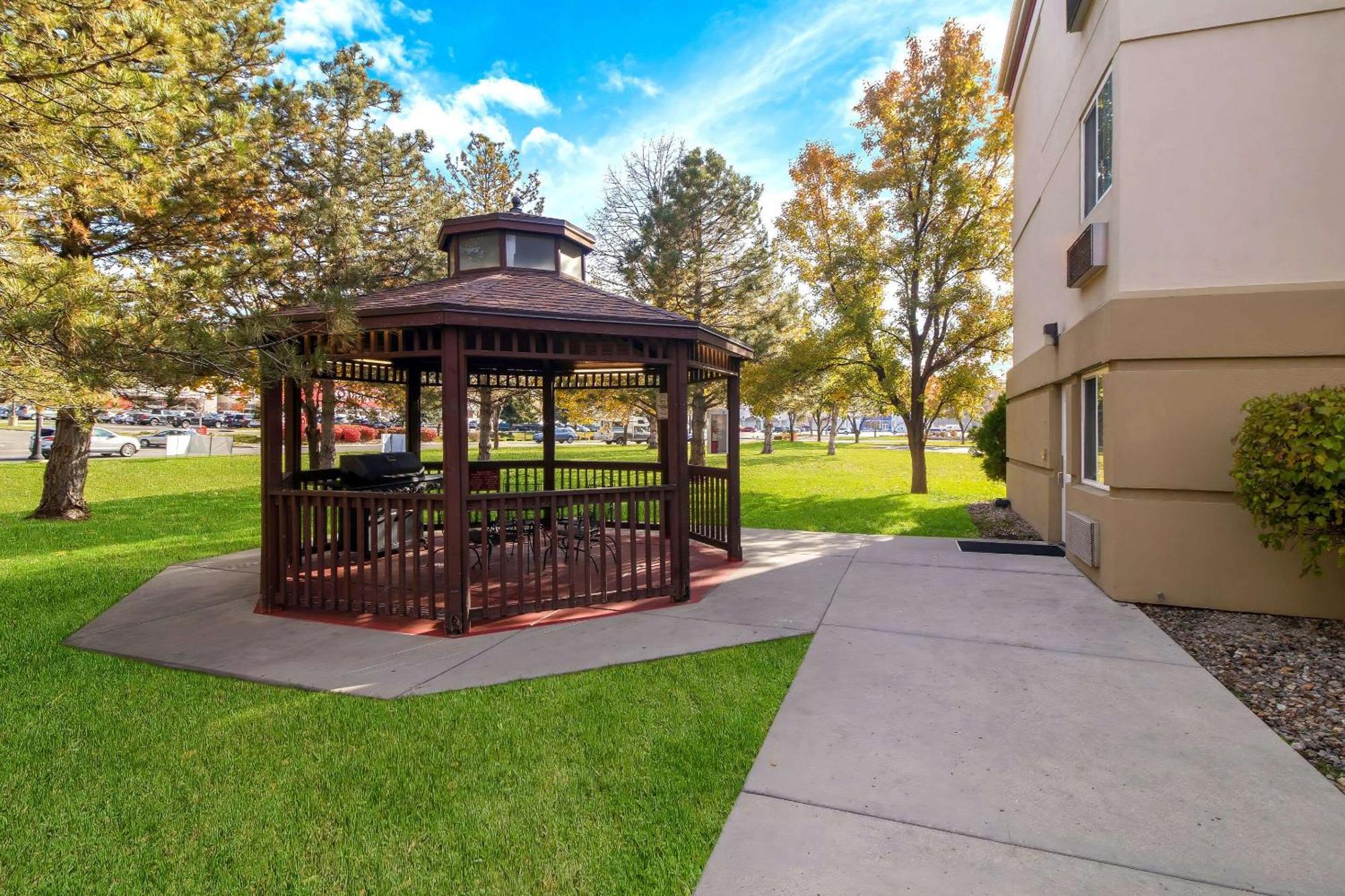 Mainstay Suites Salt Lake City Fort Union Мидвейл Экстерьер фото