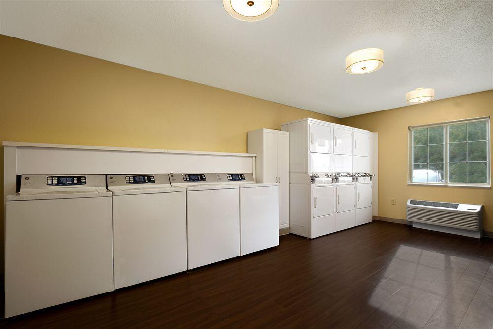 Mainstay Suites Salt Lake City Fort Union Мидвейл Экстерьер фото